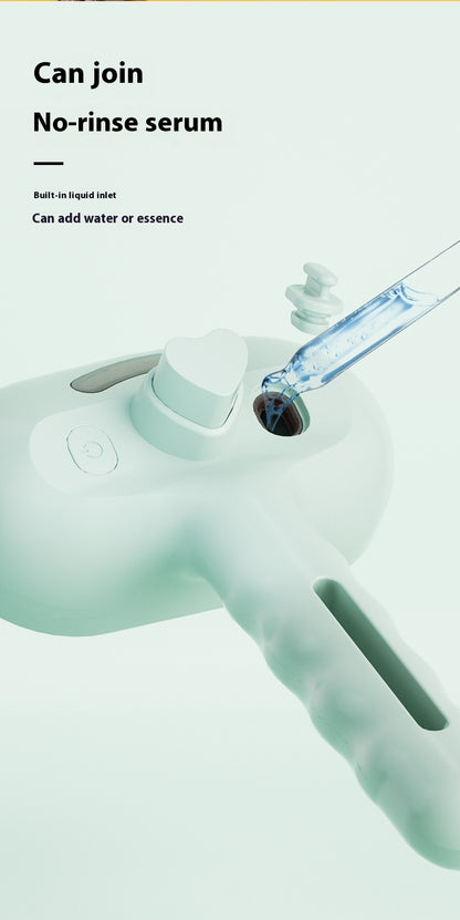 Tierpflegebürste mit Sprühfunktion